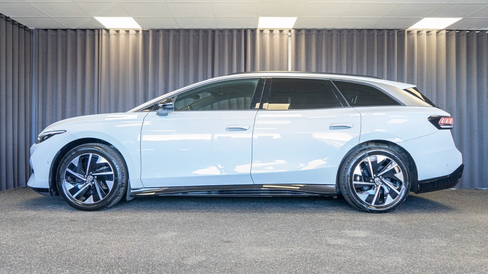 VW ID.7 77 Pro Tourer 5d