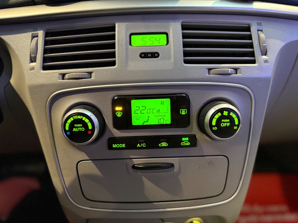 Hyundai Sonata 3,3 V6 aut. 4d