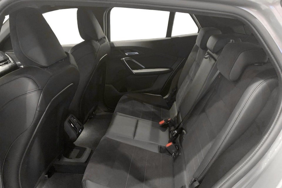 BMW iX2 eDrive20 M-Sport 5d