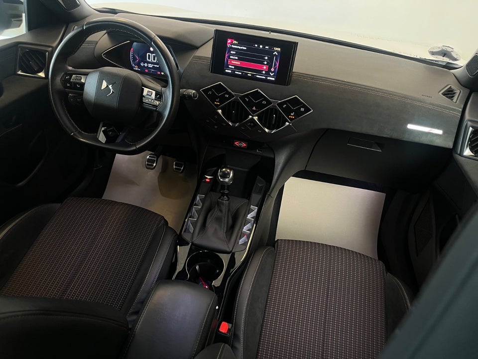DS DS 3 CrossBack 1,2 PureTech 100 Performance Line 5d