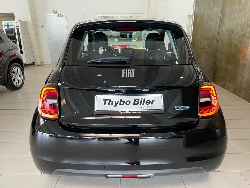 Fiat 500e 42 Icon 3d