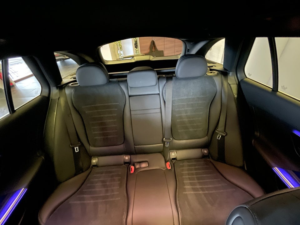 Mercedes C300 e 2,0 AMG Line stc. aut. 5d