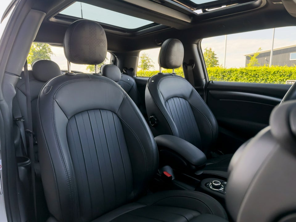 MINI Cooper SE Yours Trim 3d
