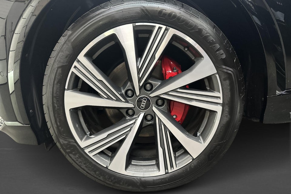 Audi Q6 e-tron Progress plus performance 5d