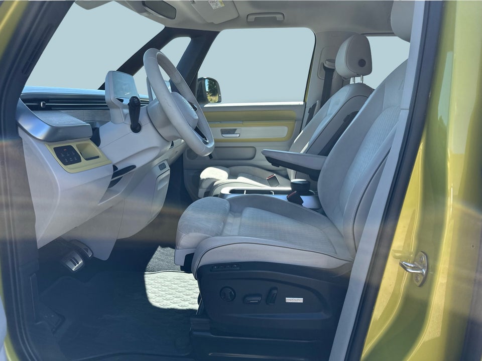 VW ID.Buzz 77 Pro SWB 5d