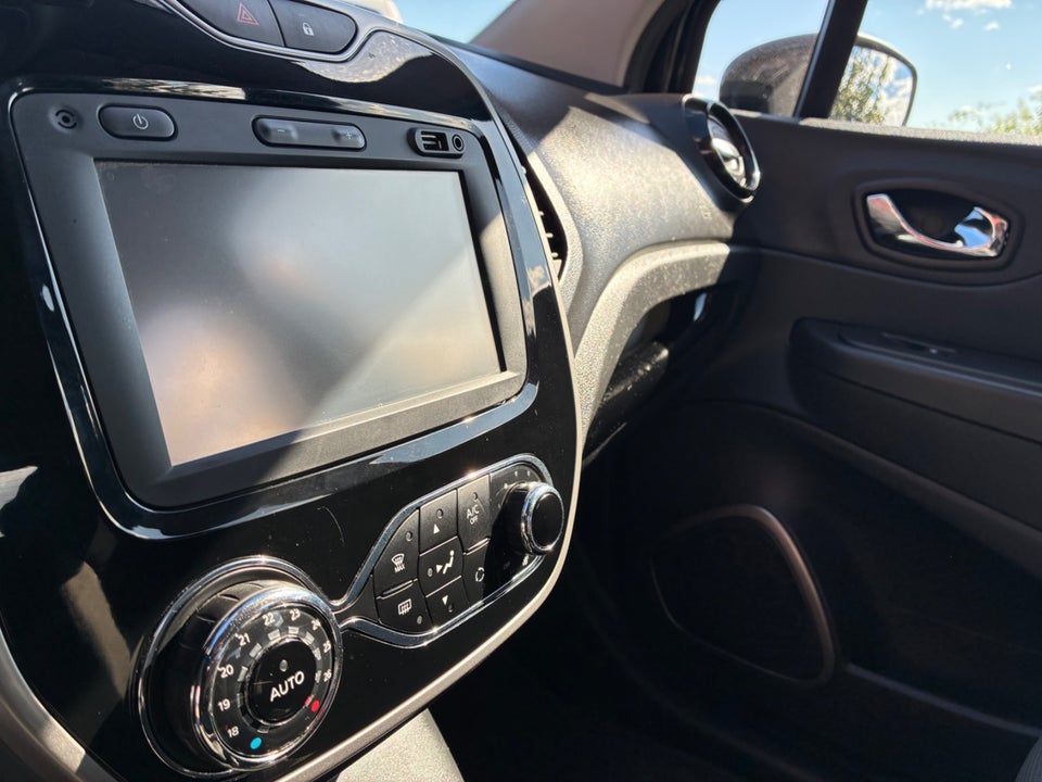 Renault Captur 0,9 TCe 90 Expression 5d