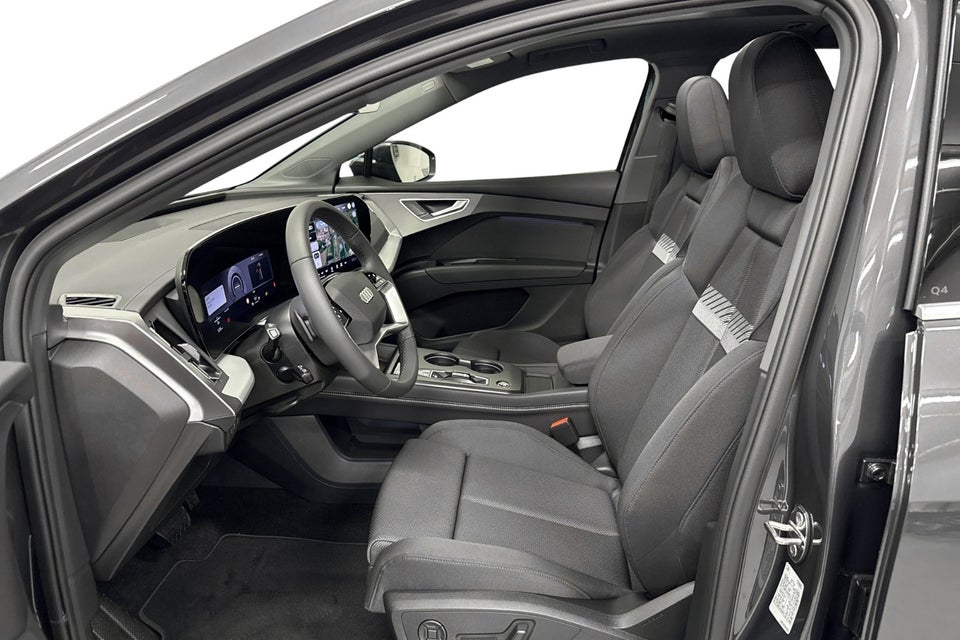 Audi Q4 e-tron performance 5d