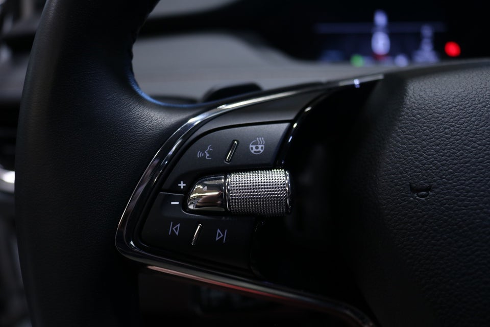 Skoda Enyaq 80 iV Plus Suite 5d