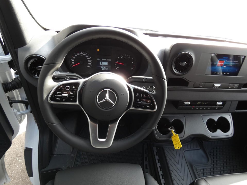 Mercedes Sprinter 317 2,0 CDi A3 Db.Kab aut. RWD 4d
