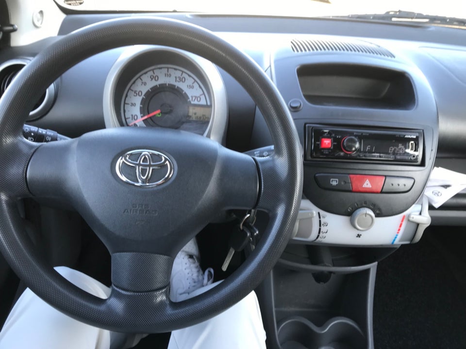 Toyota Aygo 1,4 D Plus 5d