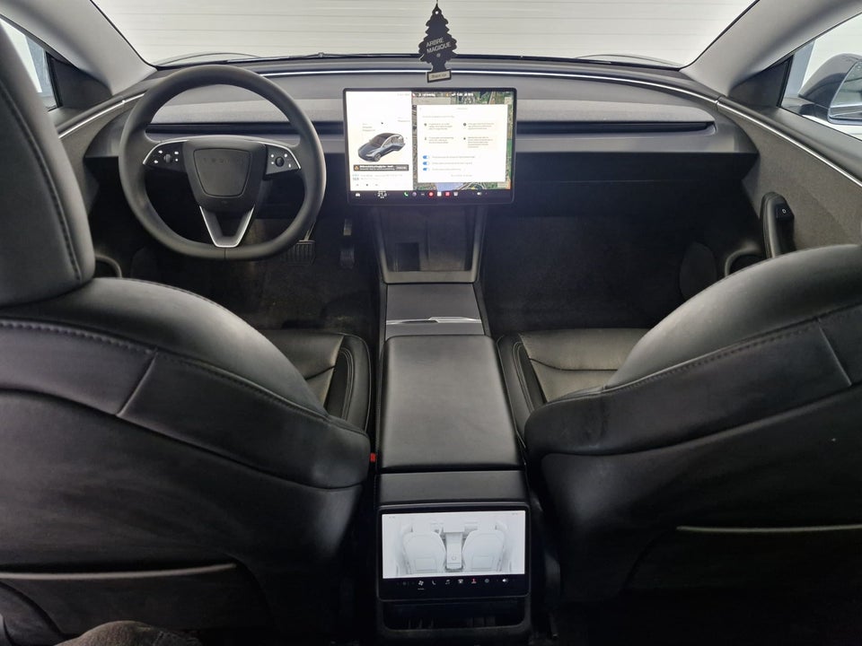 Tesla Model 3 RWD 4d