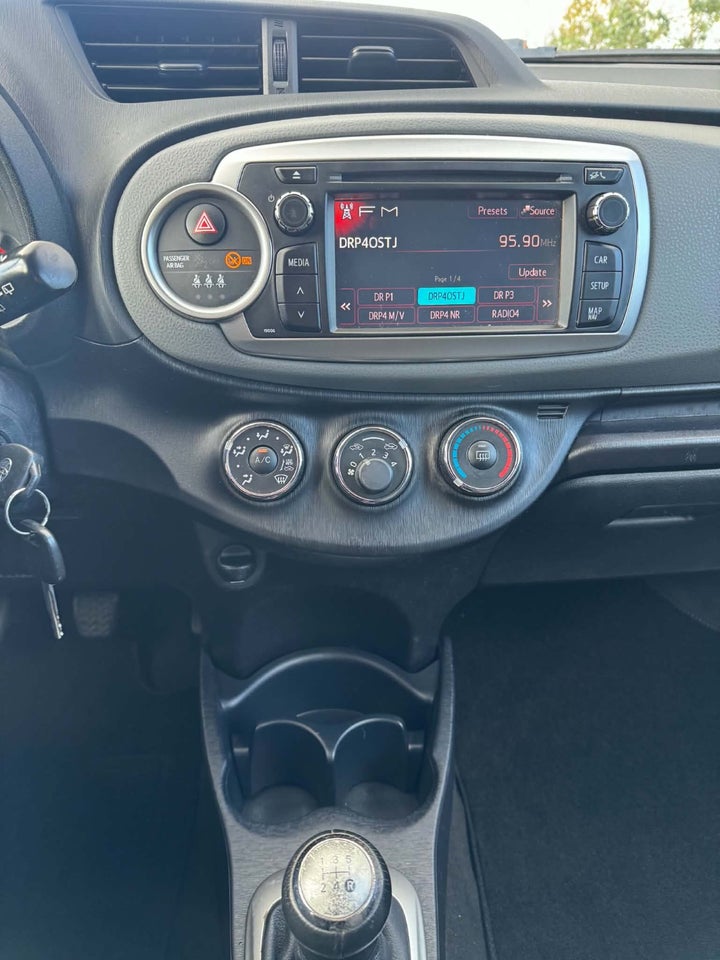 Toyota Yaris 1,0 VVT-i T2 5d