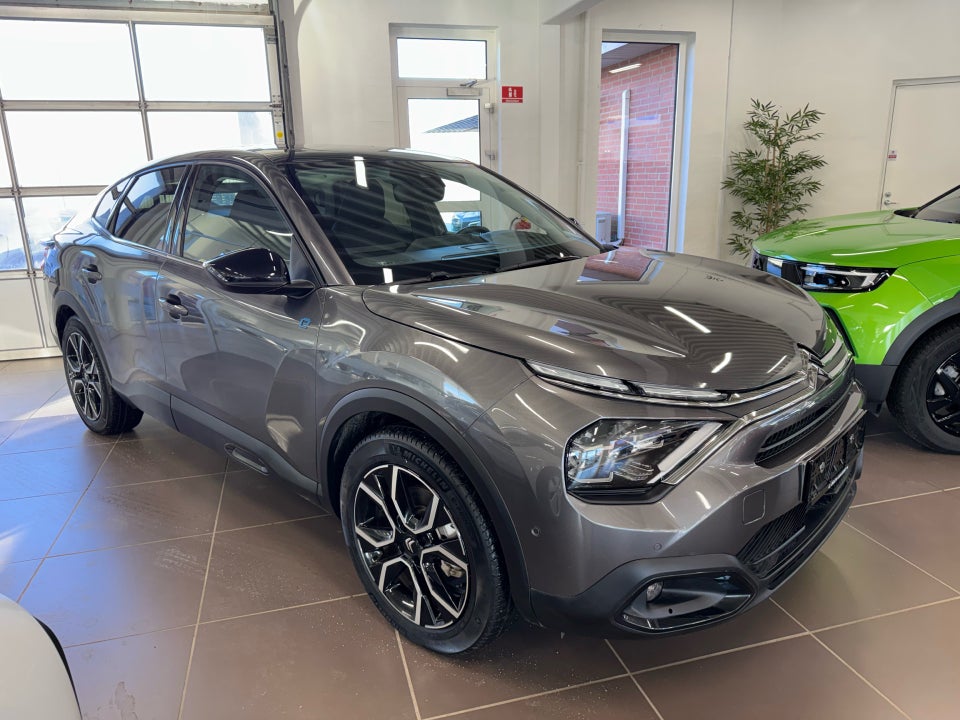 Citroën ë-C4 X 50 Shine Pack 4d