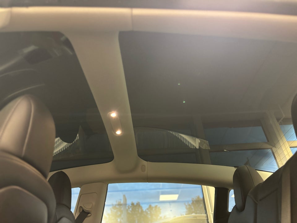 Tesla Model 3 Long Range AWD 4d