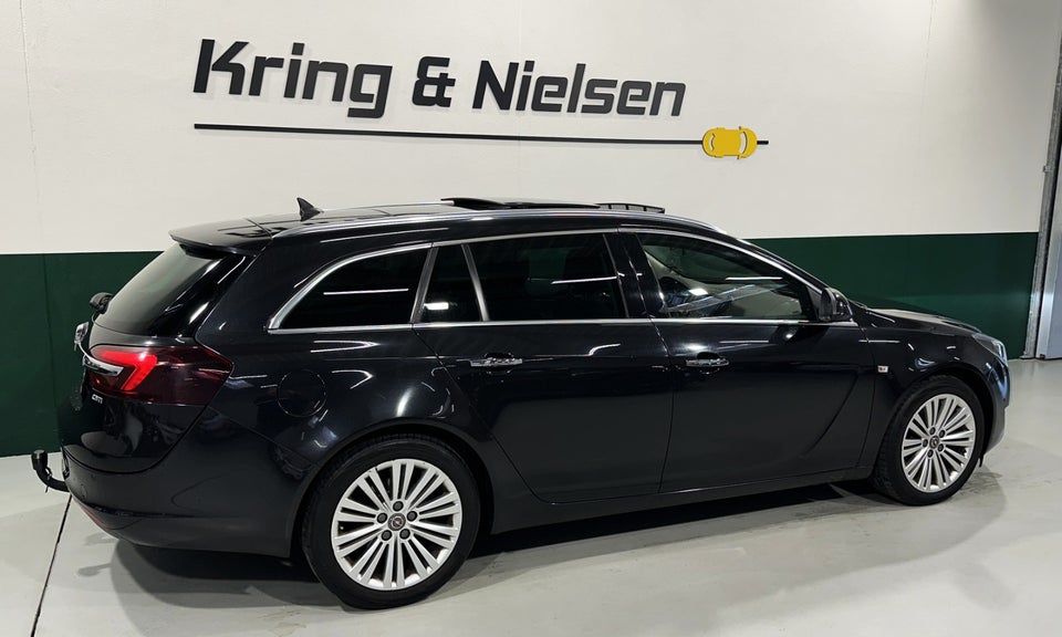 Opel Insignia 1,6 CDTi 136 Cosmo Sports Tourer 5d