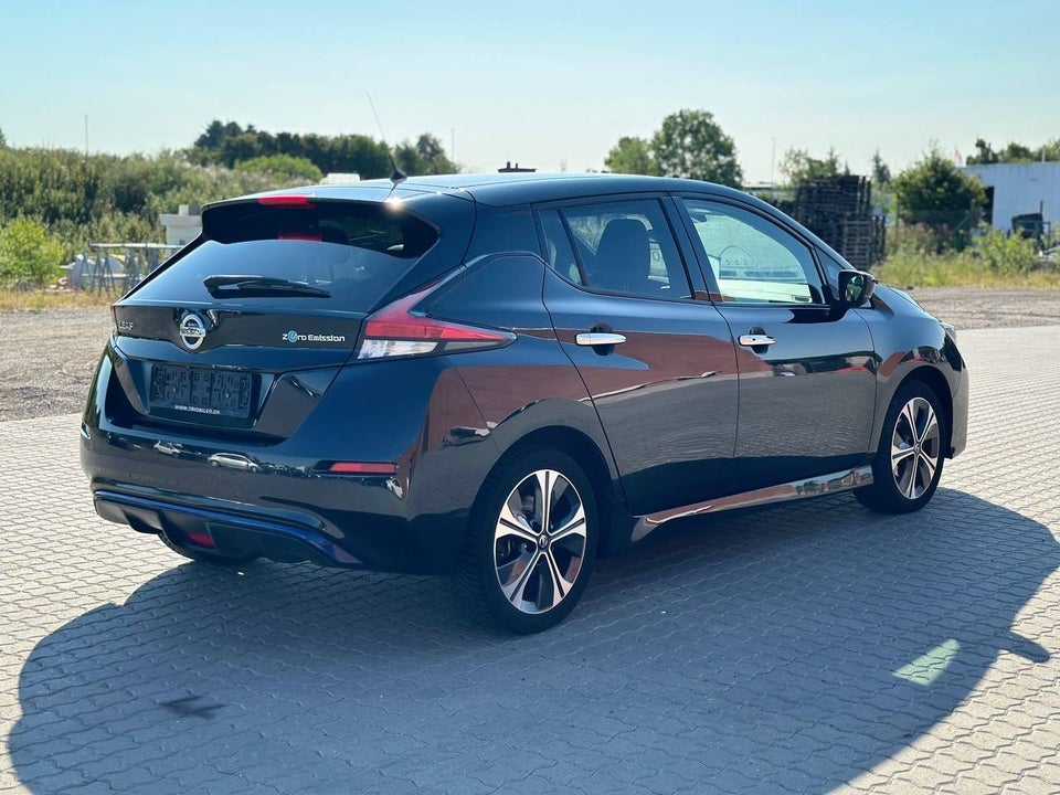 Nissan Leaf 40 Tekna 5d