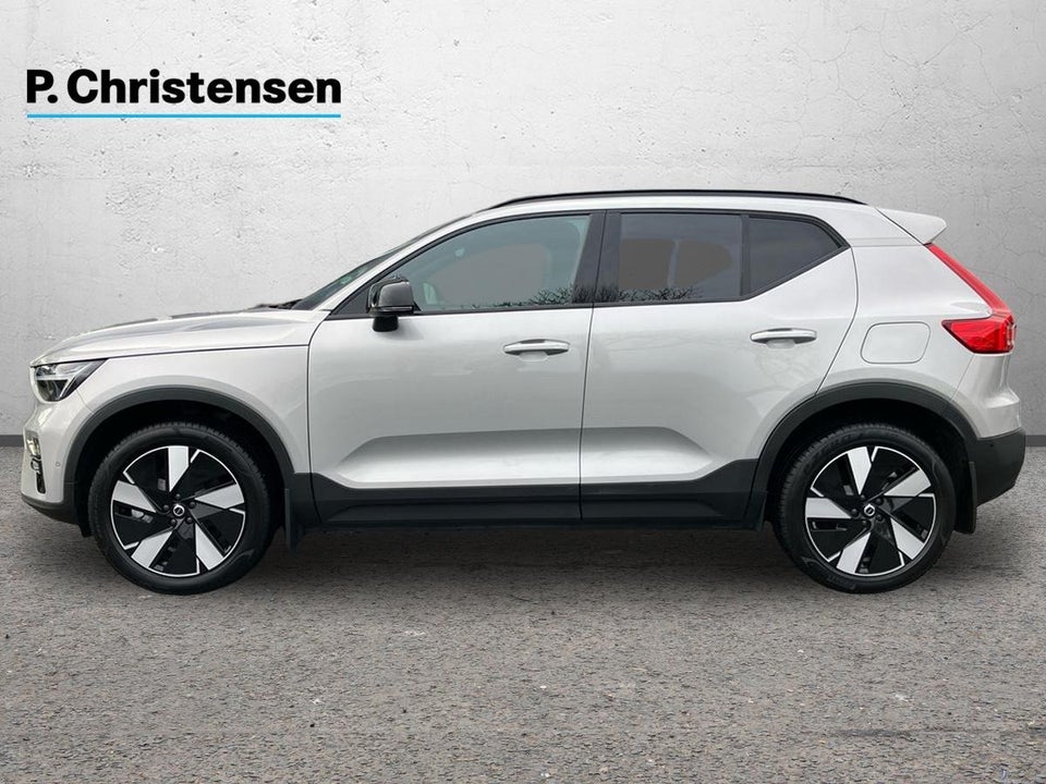 Volvo EX40 Extended Range Plus 5d