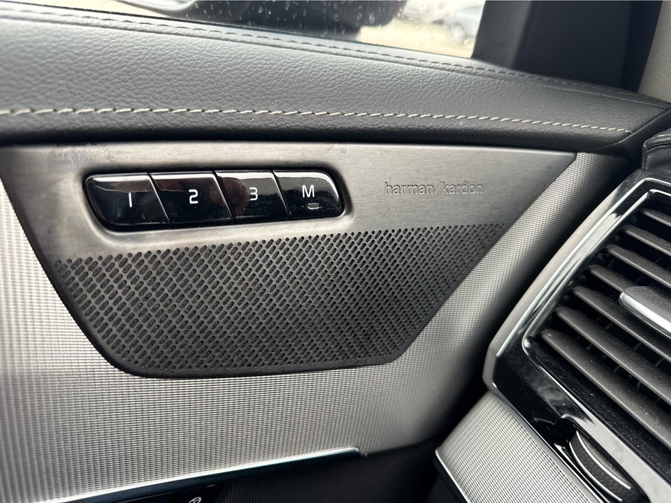 Volvo XC90 2,0 T8 ReCharge Ultimate Dark aut. AWD 7prs 5d