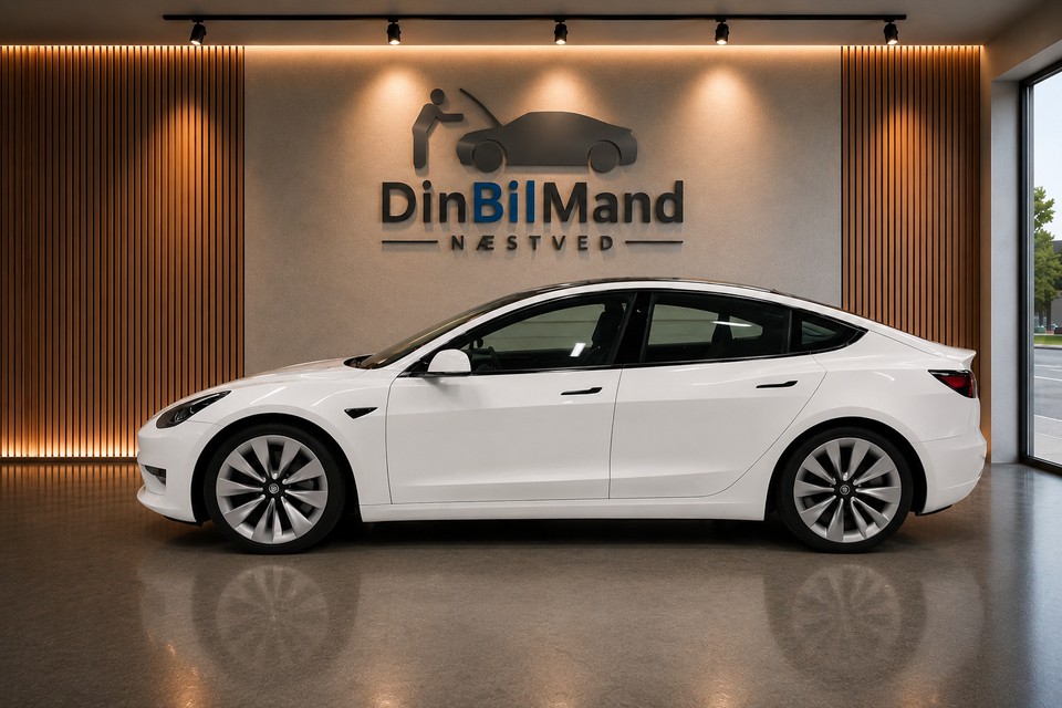 Tesla Model 3 RWD 4d