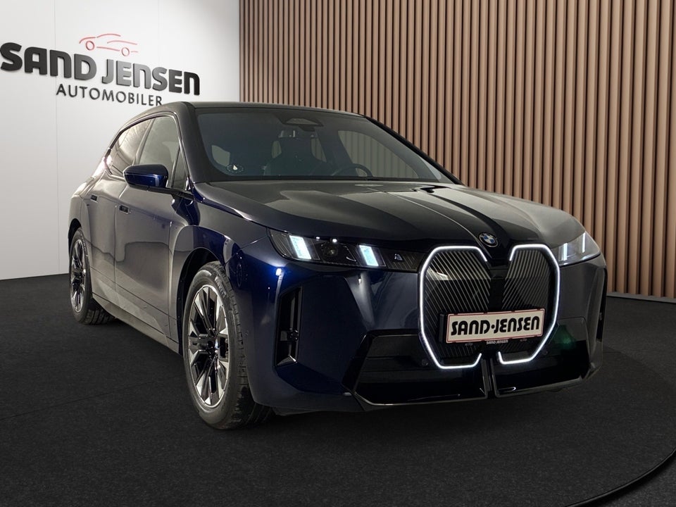 BMW iX xDrive60 M-Sport 5d