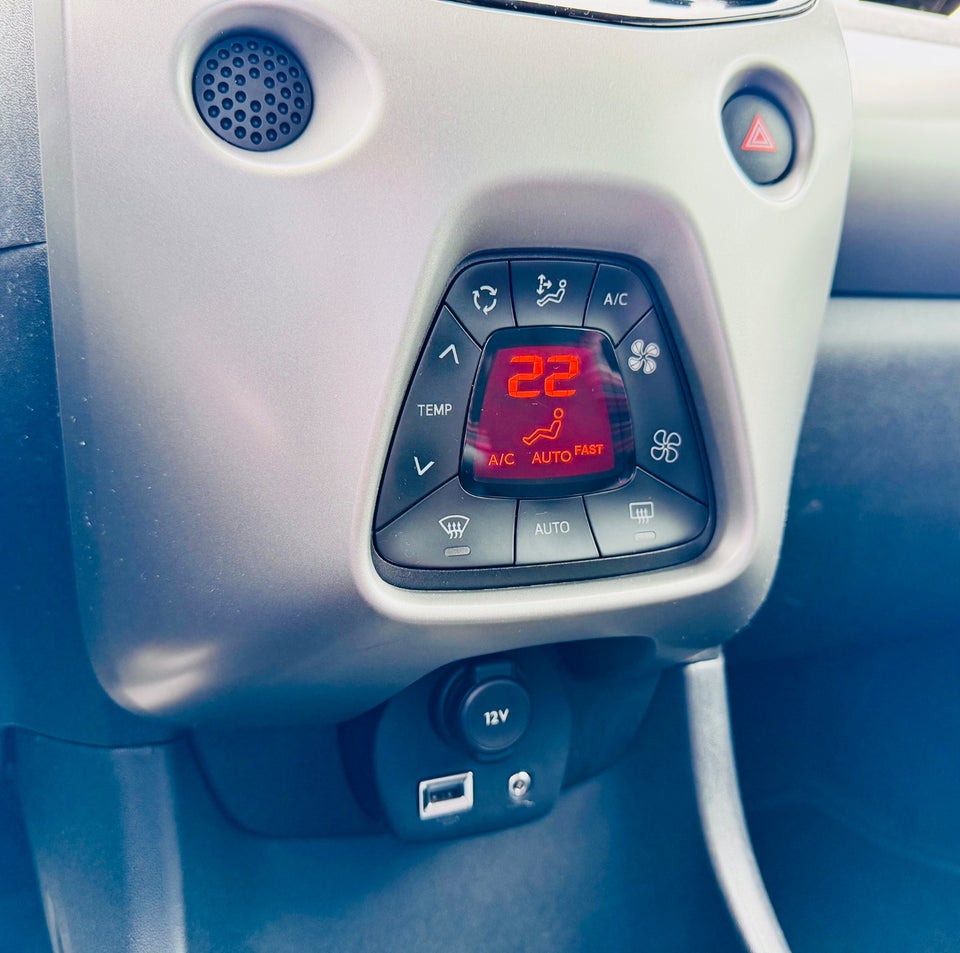 Citroën C1 1,2 PureTech Feel 5d
