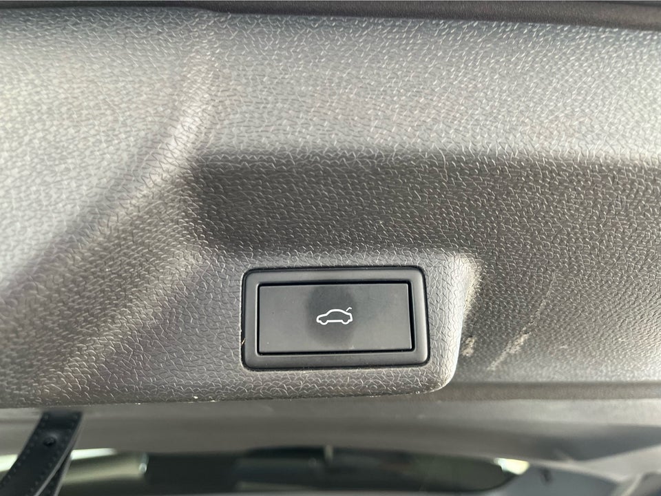 VW ID.Buzz 77 Pro SWB 5d