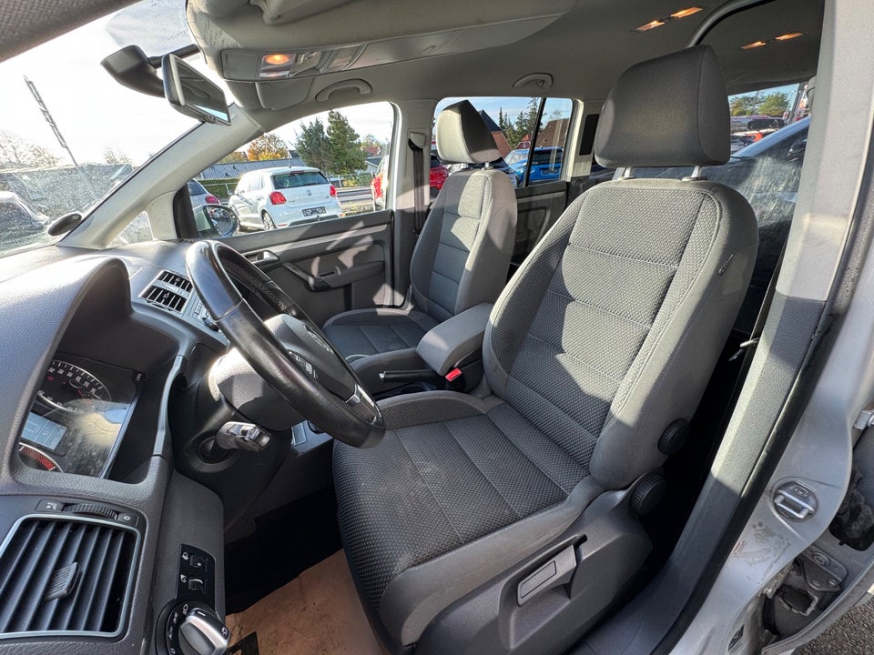 VW Touran 1,6 TDi 105 Comfortline BMT Van 5d