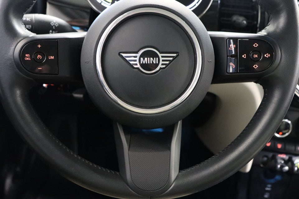 MINI Cooper SE Maximise 3d