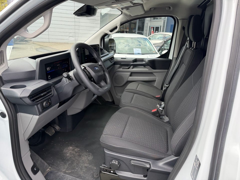 Ford E-Transit Custom 320 L1 64 Trend