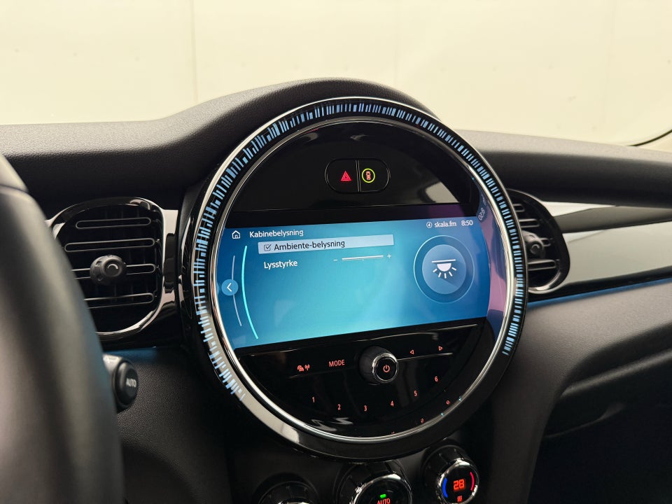 MINI Cooper SE Essential 3d