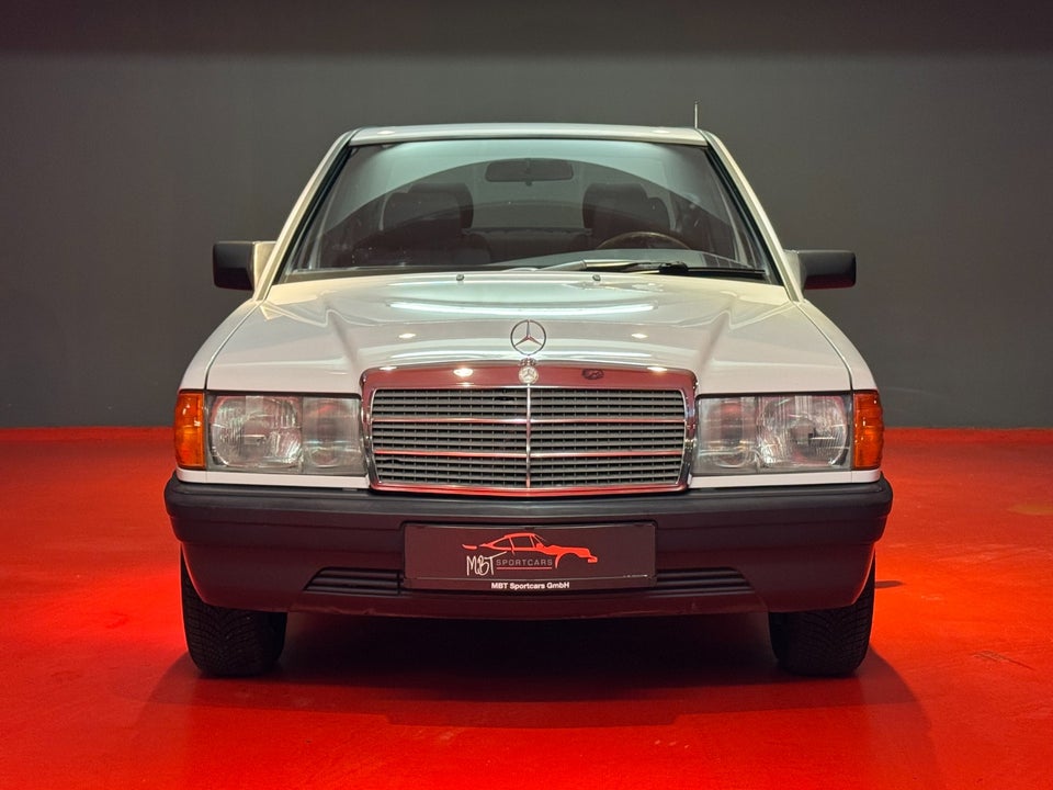 Mercedes 190 E 2,0  4d