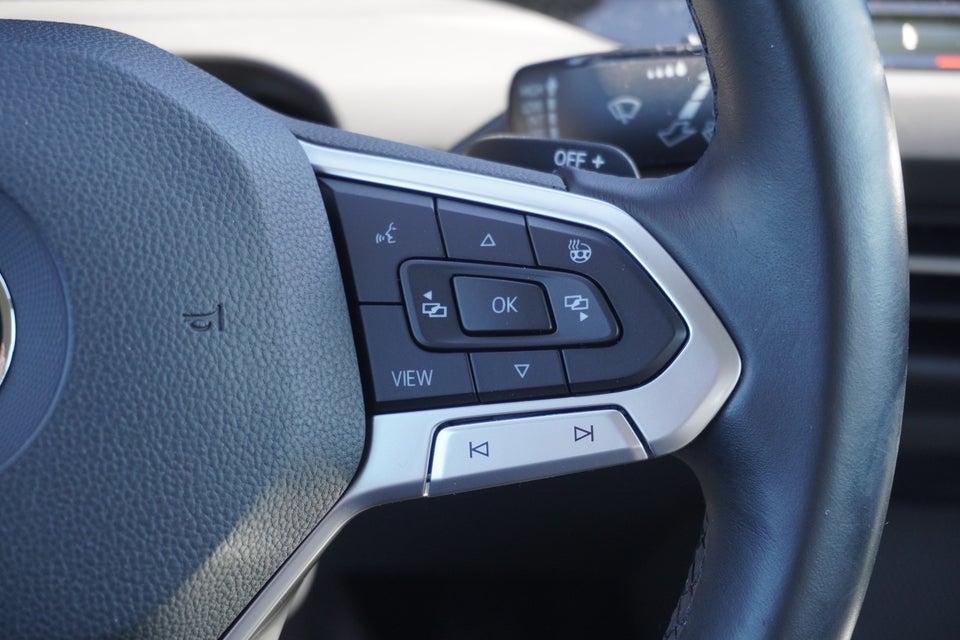 VW Golf VIII 1,4 eHybrid DSG 5d