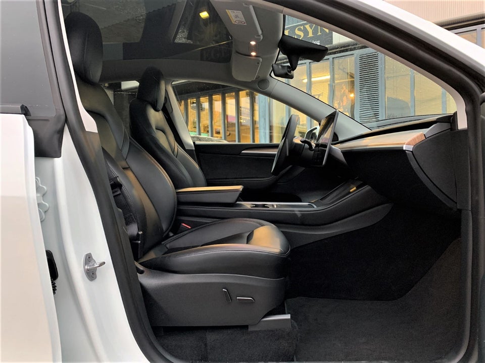 Tesla Model Y Long Range RWD 5d