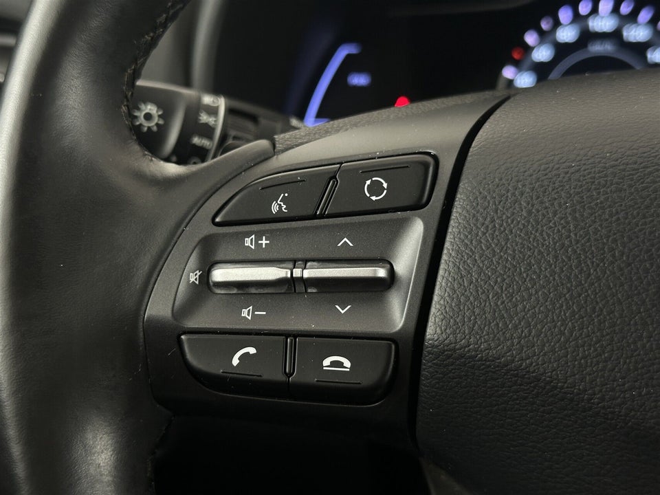 Hyundai Kona 64 EV Premium 5d