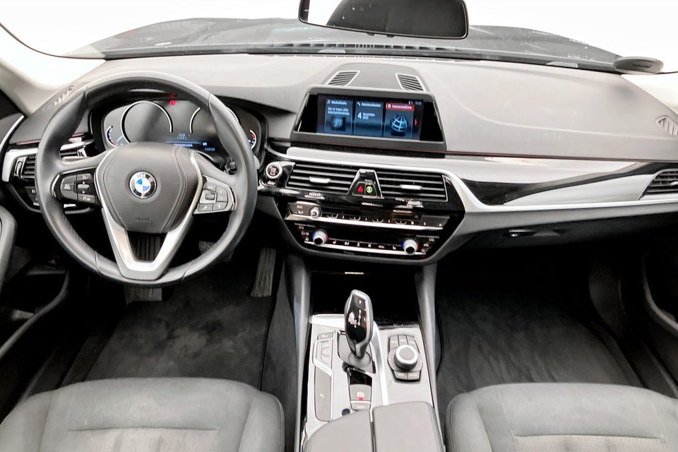 BMW 520i 2,0 Touring Connected aut. 5d