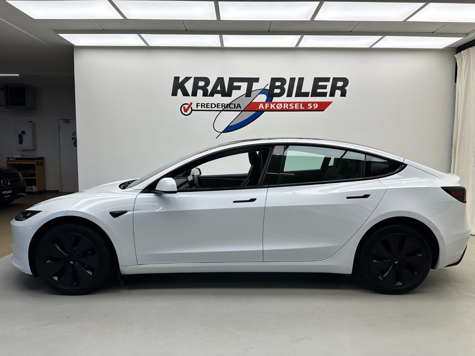 Tesla Model 3 RWD 4d