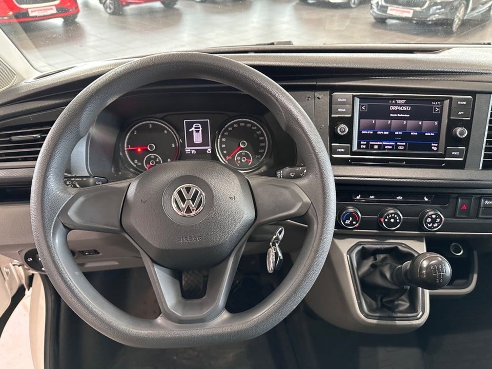 VW Transporter 2,0 TDi 110 Kassevogn lang