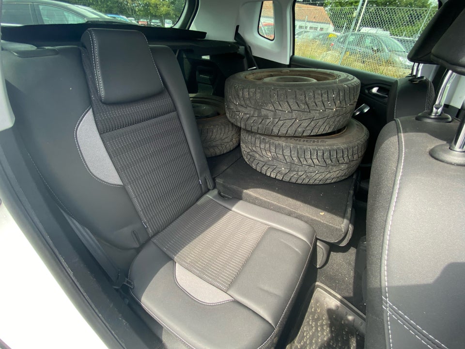 Peugeot 2008 1,2 PureTech 110 Allure EAT6 5d