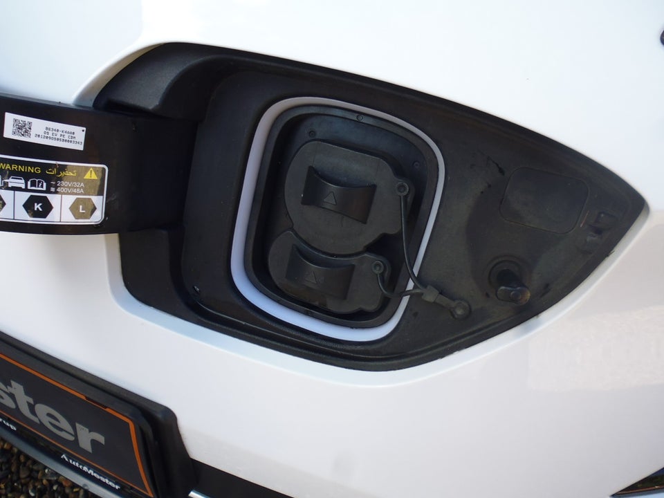 Hyundai Kona 64 EV Advanced 5d