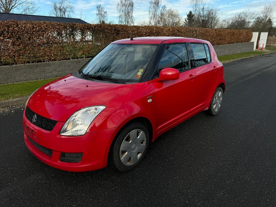 Suzuki Swift 1,3 DDiS GLX 5d