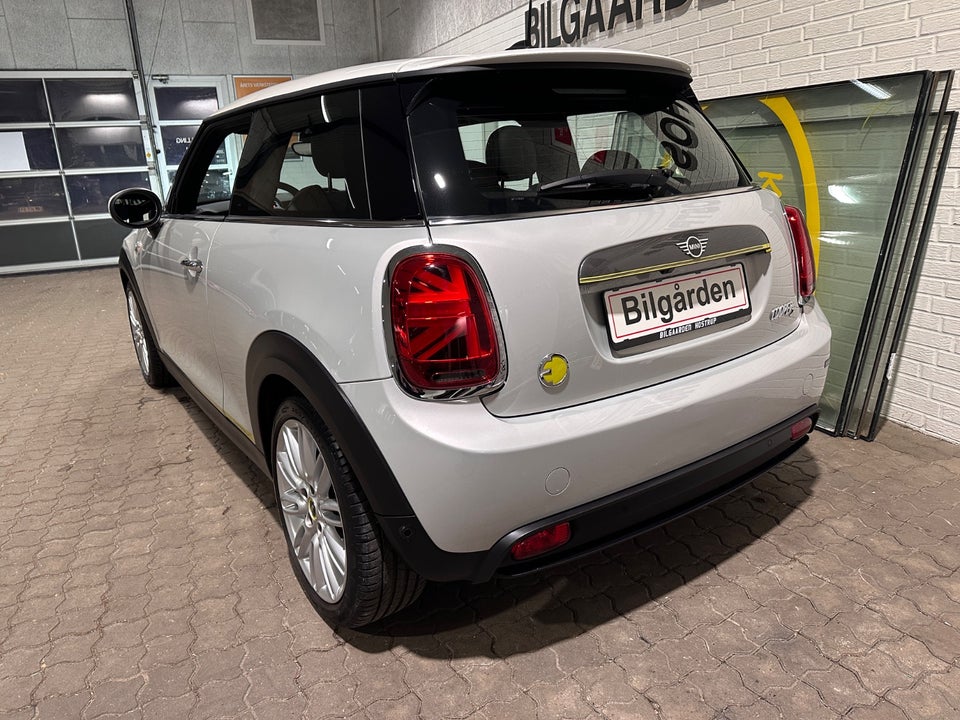 MINI Cooper SE Trim M Greenwich 3d