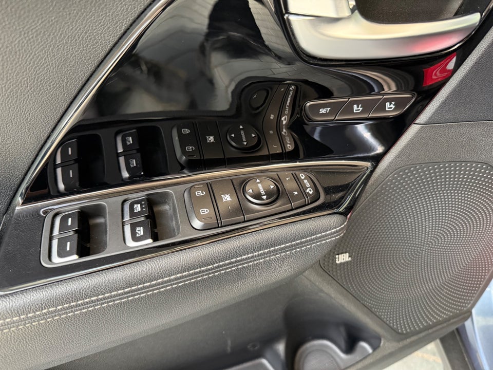 Kia Niro 1,6 PHEV Premium DCT 5d