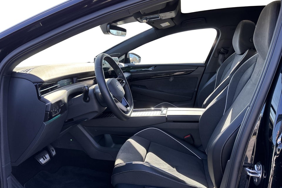 VW ID.7 86 Style S+ 5d