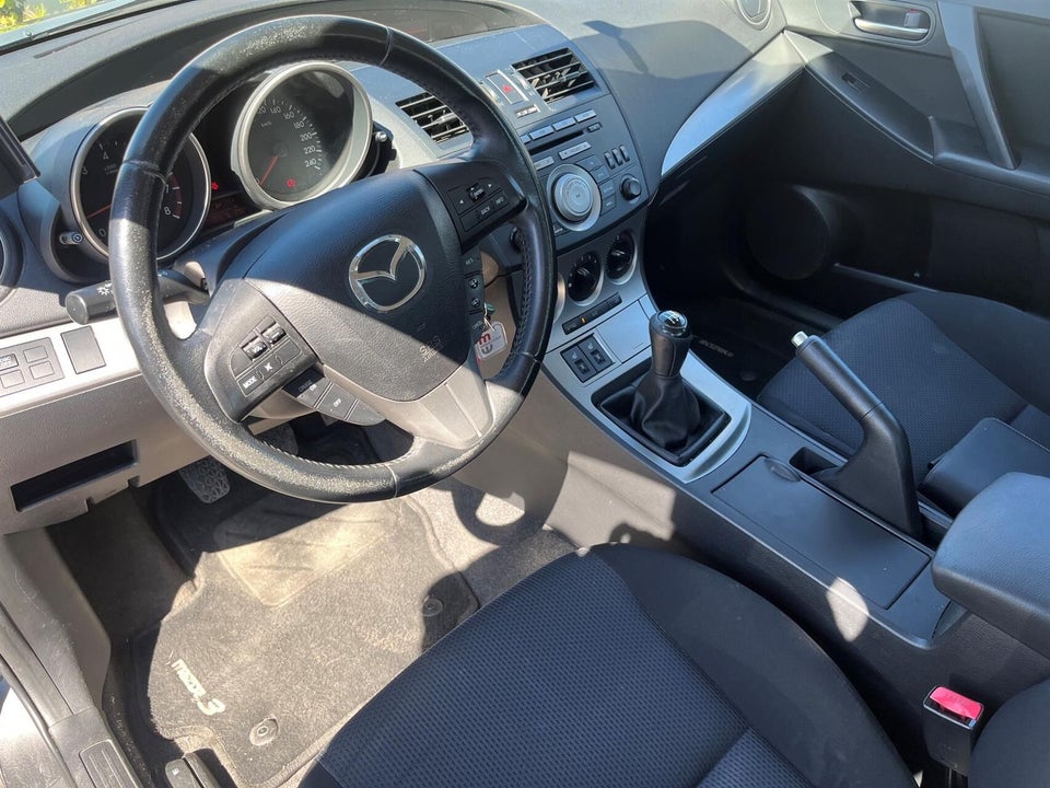 Mazda 3 1,6 Advance 5d