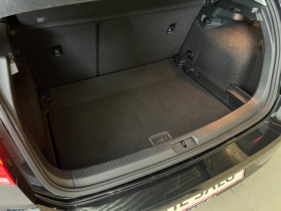 VW Golf VII 1,0 TSi 85 Trendline 5d