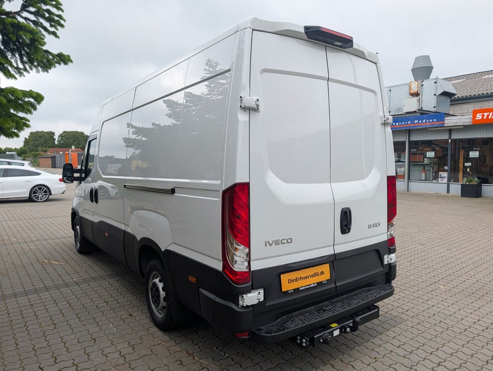Iveco Daily 3,0 35S18 12m³ Van AG8