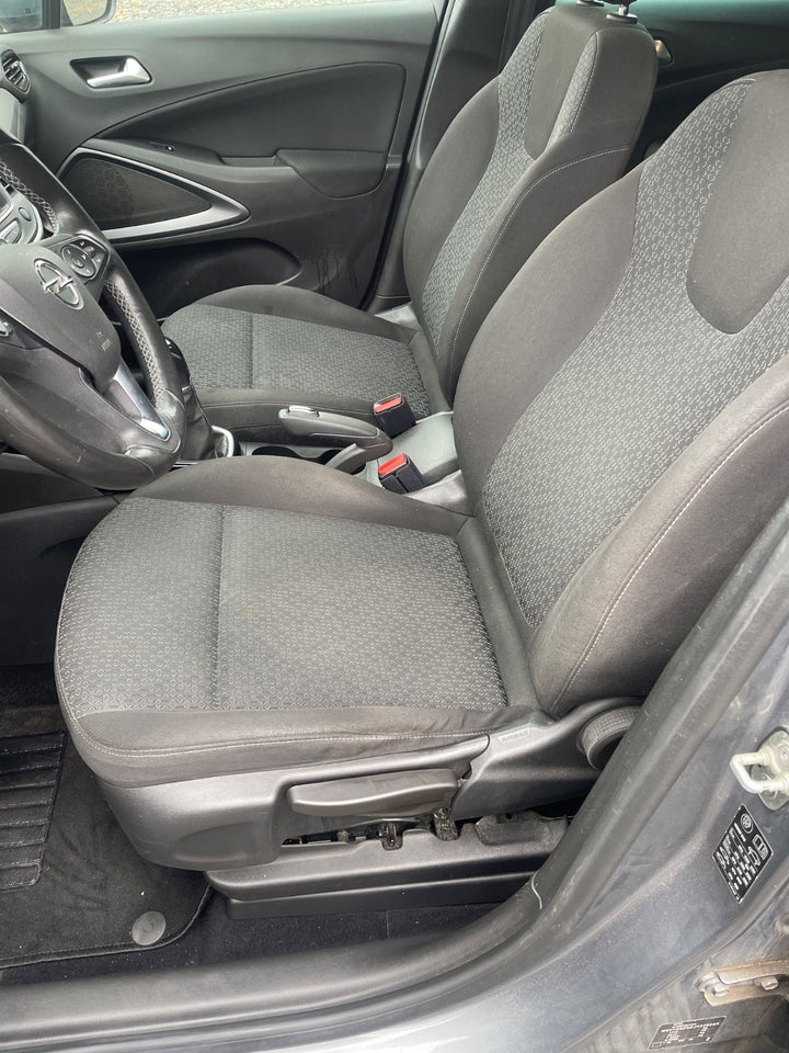 Opel Crossland X 1,2 T 110 Enjoy 5d
