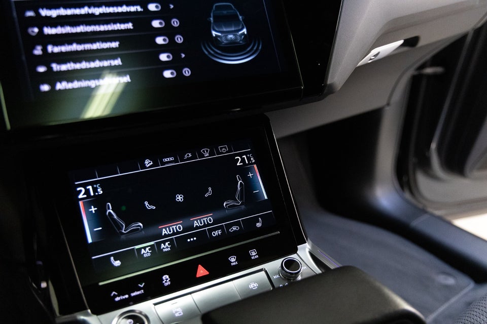 Audi Q8 e-tron 55 Advanced S-line quattro 5d