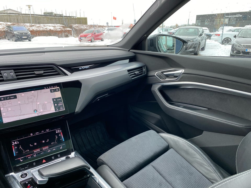 Audi e-tron 55 S-line quattro 5d