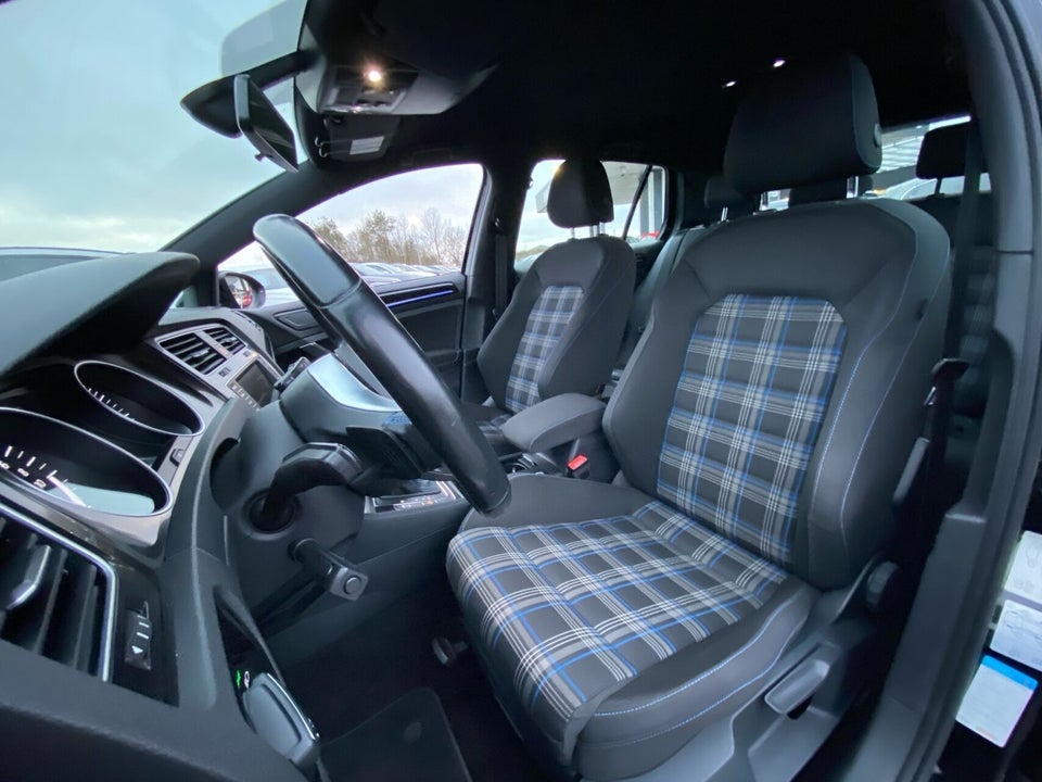 VW Golf VII 1,4 GTE DSG 5d